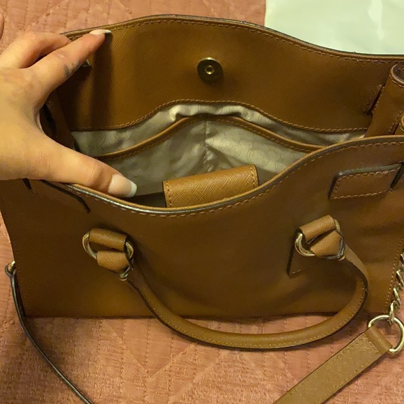 Michael Kors purse and wallet - Picture 8 of 12